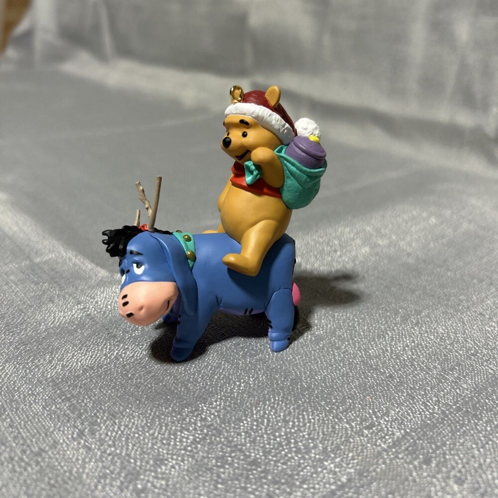 Winnie The Pooh Eeyore Helps Out 2001 Hallmark Christmas Tree Ornament Disney - Picture 6 of 10